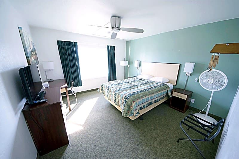 Queen Room